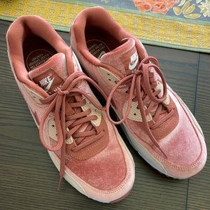 Nike air max womens 8.5